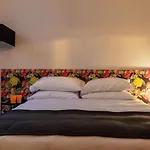 Aurora 3*