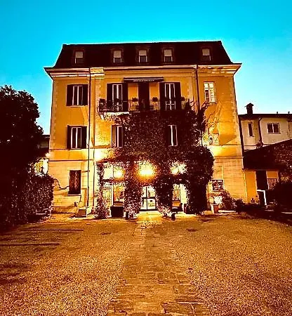 Aurora Hotell Verbania